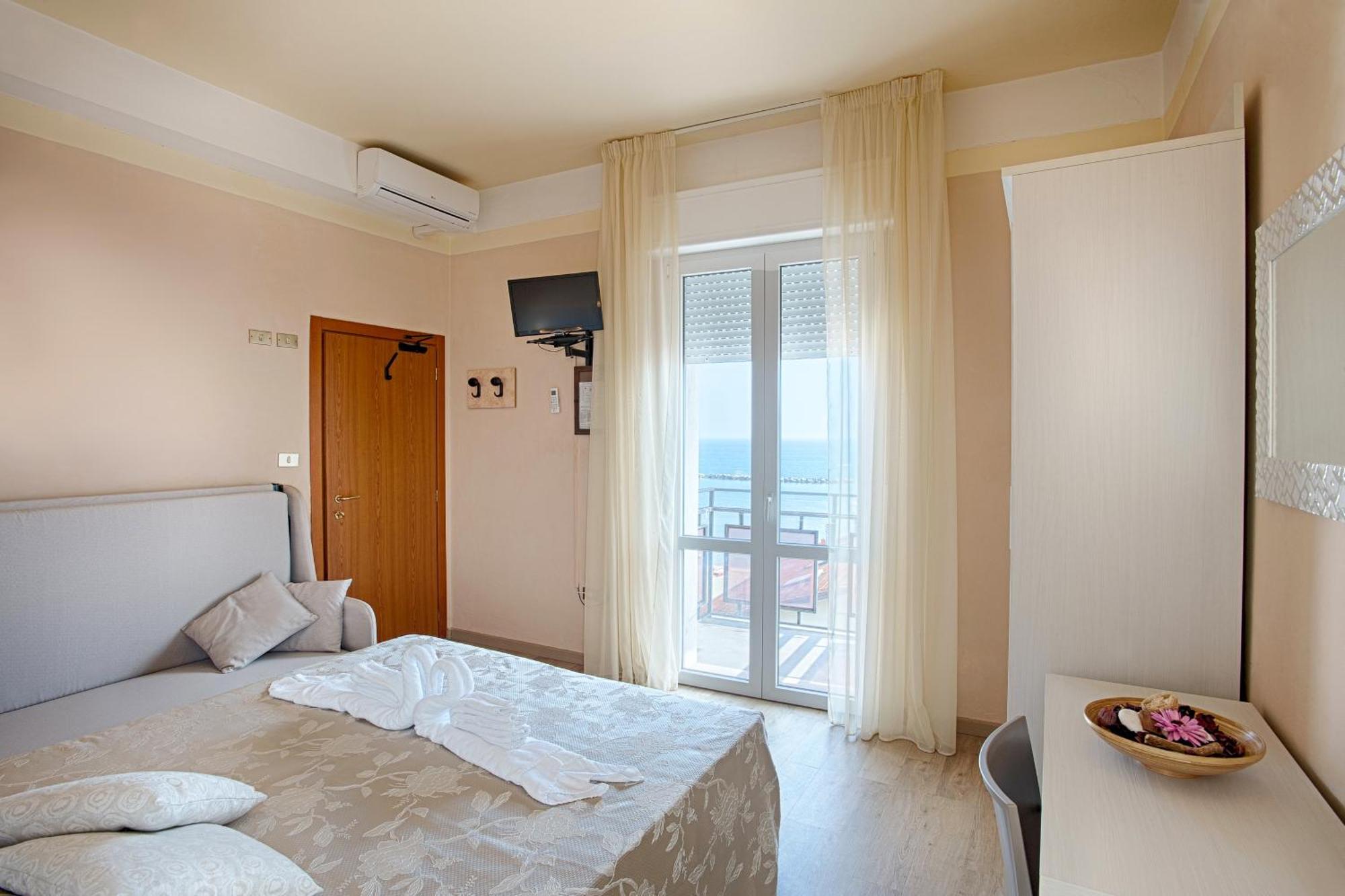 Hotel Barca D'Oro Bellaria-Igea Marina Exteriér fotografie