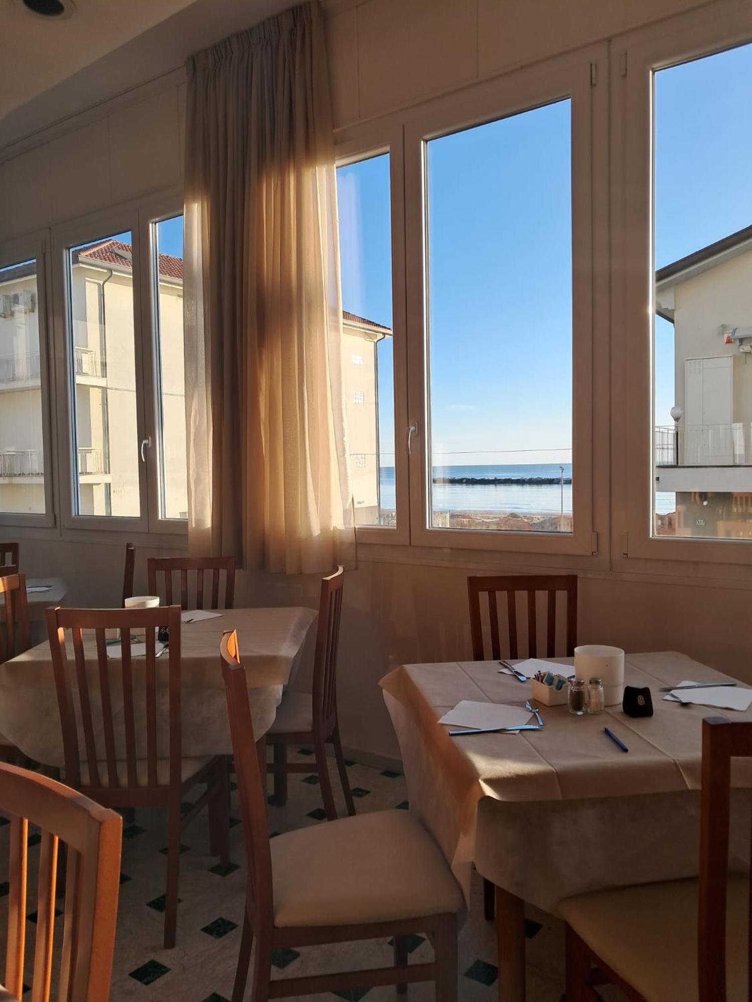 Hotel Barca D'Oro Bellaria-Igea Marina Exteriér fotografie